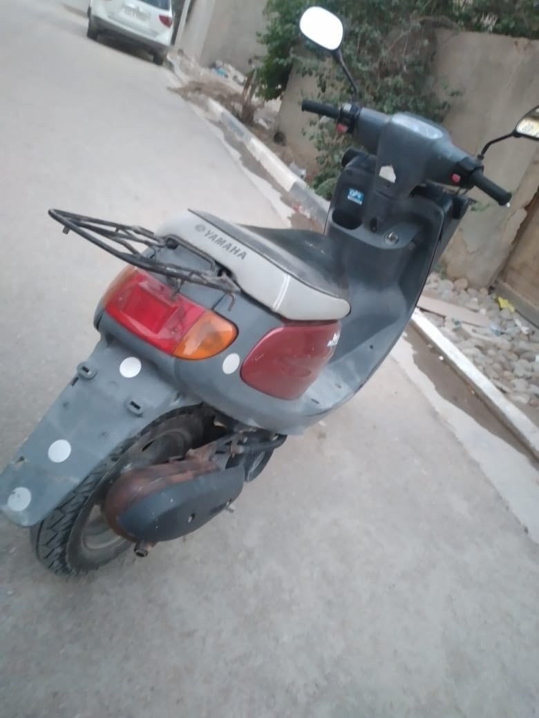 السلام عليكم من رخصة الادمن دراجة منغولي ام السلة حاوية رايدهة ب700 الف وبيهة مجال للتواصل ***********
