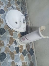 مغسلة للبيع سعر 25  اتصال 07707312149