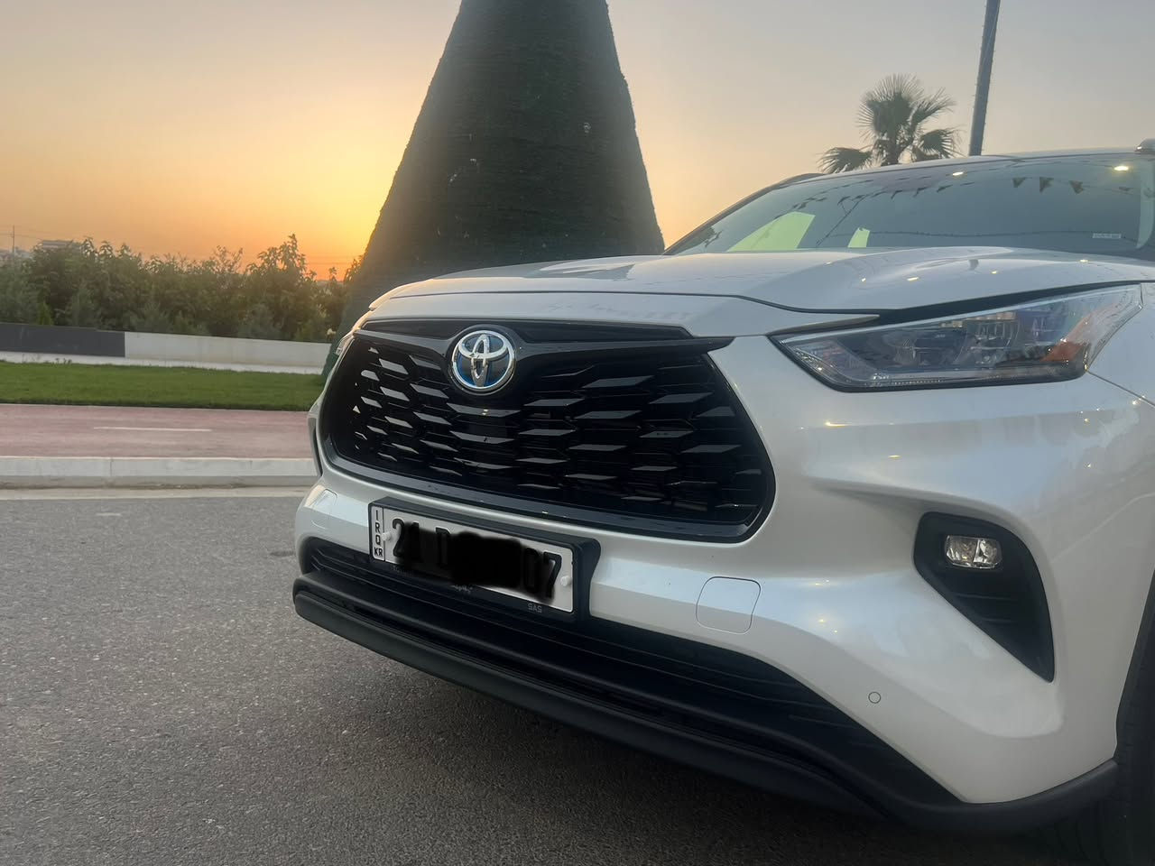 السلام عليكم للبيع هايلاندر
2024
خليجي 
شركة ساز
محرك2.5
هايبرد
مواصفات 
فول بلاك بدشن
7راكب
مرايه شفت
8ايرباك
شحن وايرليز
كراسي كهربائية 
هيند بريك بصمه
السياره  
مواصفات بعد بيها
رقم جاهزوبأسمي نفس اليوم تحويل

السياره شخطه مابيها
مكانها السليمانية للاستفسار الاتصال بالرقم يوجد واتساب لتفاصيل اكثر 
***********
