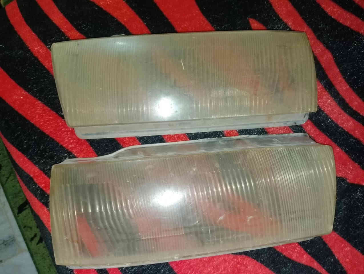 غراض كرسته
بك لايت ايمن + ايسر
سكنات ايمن
لايت كرسته
عينه كرسته مسطره مارك مسطره
وعندي سبيرات وتخم ويل عادي حجم 15 
مكاني شطره ***********
