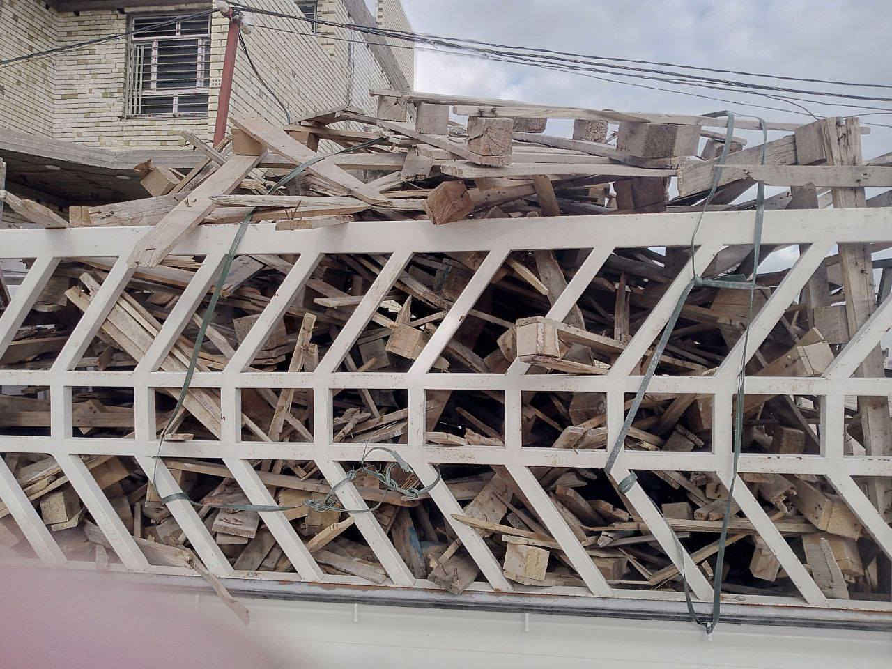 يوجد سكراب خشب للبيع داخل كربلاء جاهز للتوصيل ***********
