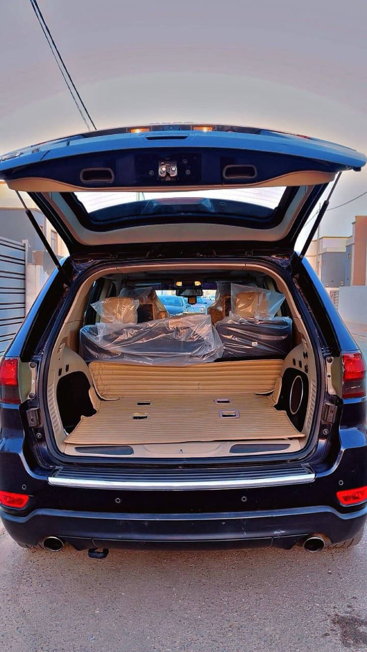 السلام عليكم شباب جيب موديل ١١ لسياره فول ماعده الجنطه محرك٥٧٠٠لتواصل رقمي ***********
