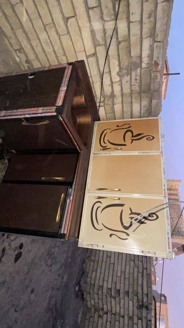 للبيع، مكاني حي اور
***********
