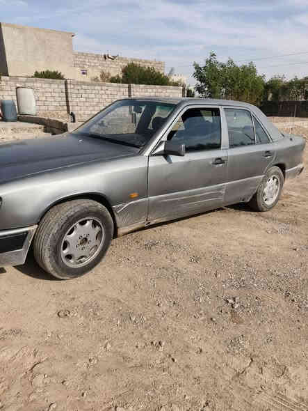 سلام عليكم مارسيدس للبيع رقم اخضر نينوى عليها غرامه 4 اوراق السعر 30 والغرامه ينزل من السعر 
الرقم *********** موصل القياره
