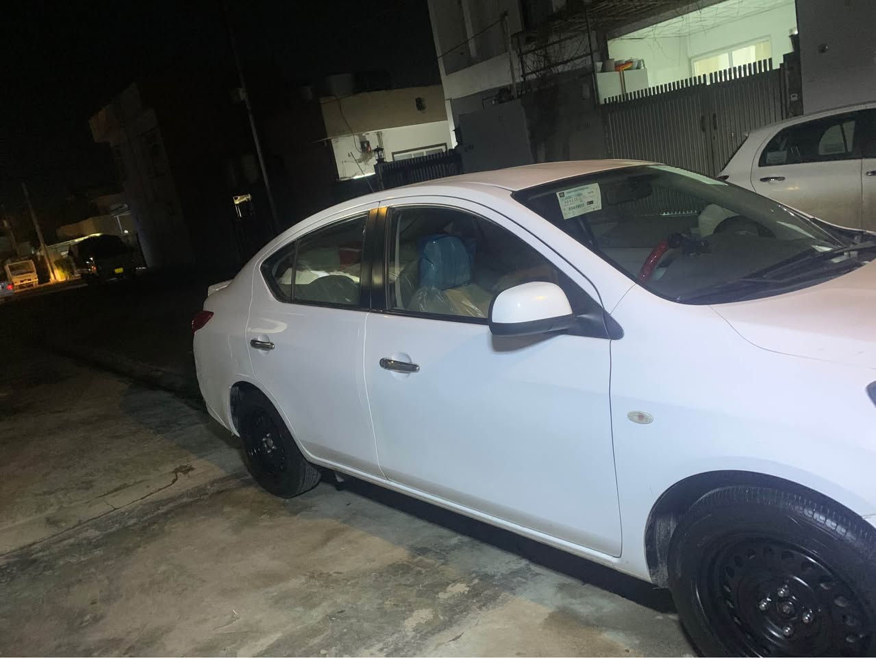 نیسان سەنی مۆدیل ٢٠٢٢ رەقەمو سەنوی تازا تا بلئ شتیکی جوان راقی ٨٤ هەزار رۆشتە یەک بست خوار تەنکی بەنزین سبوخە أربيل, العراق


**إذا كنت صاحب هذا الإعلان وتريد حذفه لأي سبب، رجاءا أرسل رسالة إلى الدعم الفني**