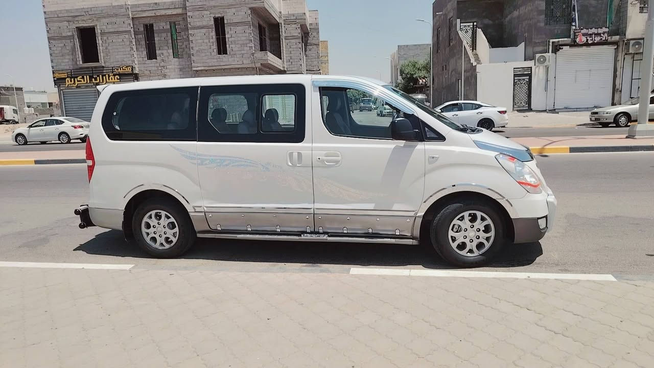 سلام عليكم للبيع ستاركس مسكر 2015 اصل رقم بصرة دولي بسمي مصفرة هيئه وضريبة سنويه 28 تحويل ثاني يوم مكينه سبلاين اوتوماتيك مكفولة ماعدة  قطعتين صبق بدون ضربه تبريد ثلج تخم تاير حداده توب أرضية جلد دواخل كلش جديدة سيارة جاهزة مال جناي السعر 198 العنوان بصرة ***********

