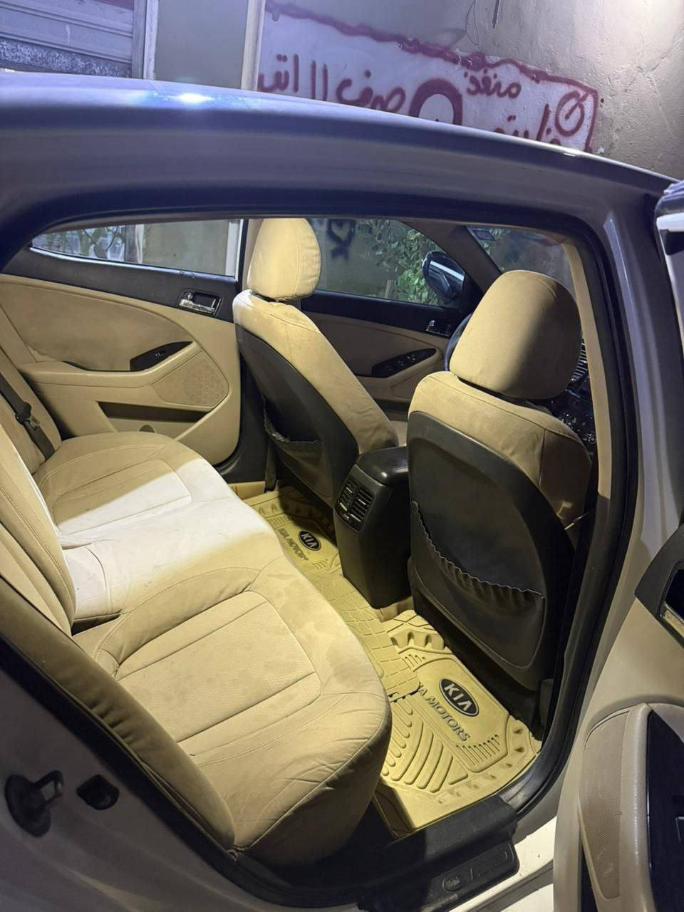 للبيع او مراوس
@إشارة  
اوبتيما خليجي 2012 محرك 2000 دوش المرغوب رقم قادسيه شرط التحويل مكينه كير مكفولات حداديه جديده تخم تاير جديد تبريد شغال 
***********
