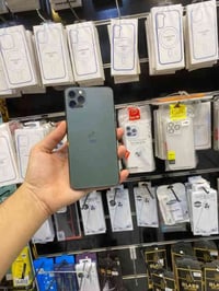 ايفون ١١ برو ماكس • ٢٥٦ • فيس ايدي معطل