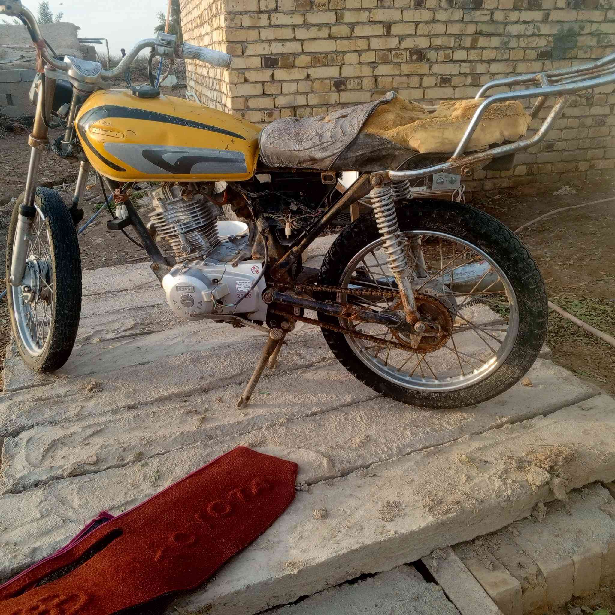 ايراني للبيع كلك ابيع كوم حديد اكفلك منها عشاير مديل 2019 دراجه مابيها شي تريد ترتيبات بصيطه دبلات شغاله تايرات نضاف 
للعلم دراجه واكفه صارلها تقريب شهر ونص او شهرين طفيتها شغاله هسه تشتغل ما تشتغل مادري 
مكاني رفاعي مراسله خاص


**إذا كنت صاحب هذا الإعلان وتريد حذفه لأي سبب، رجاءا أرسل رسالة إلى الدعم الفني**