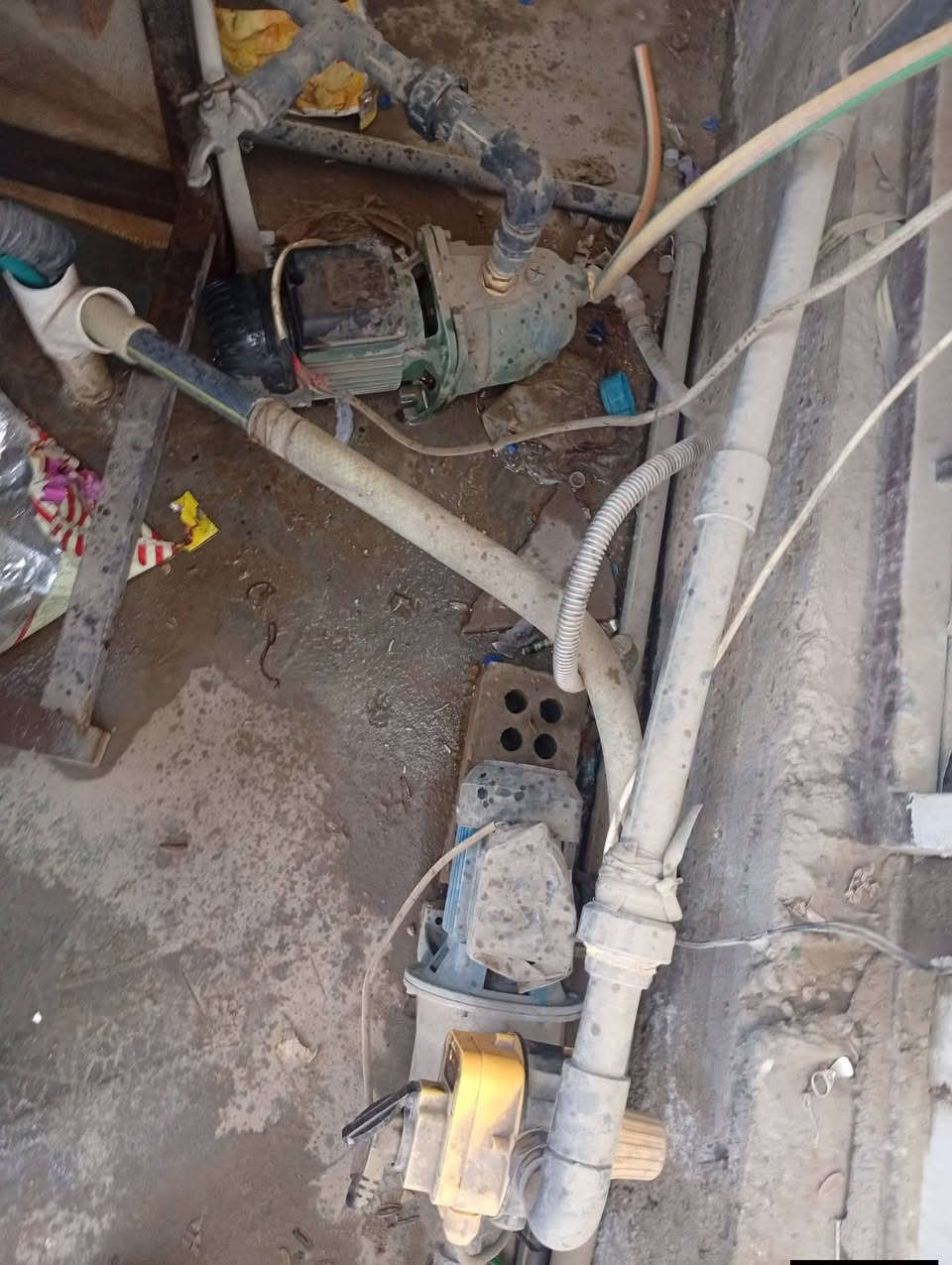 خوان السلام عليكم عندي محطه البيع ألف ساعه


**إذا كنت صاحب هذا الإعلان وتريد حذفه لأي سبب، رجاءا أرسل رسالة إلى الدعم الفني**