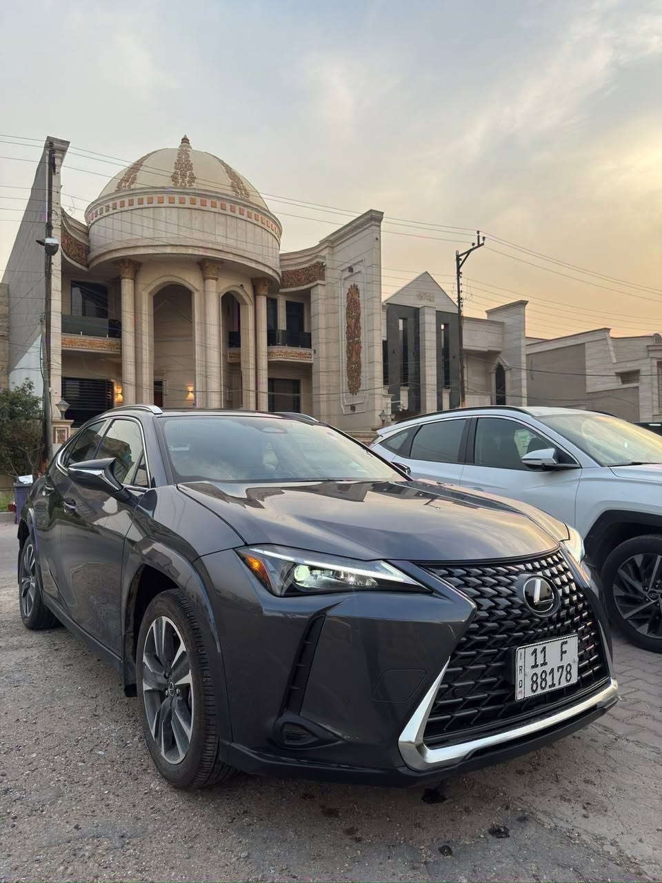 السلام عليكمLexus ux 300h سياره وارد امريكي للبيع
موديل 2025  السياره ماشيه 740mi بعدها بترابها زيرو هايبرد حادث بسيط للتواصل والاستفسار ع الرقم ***********
