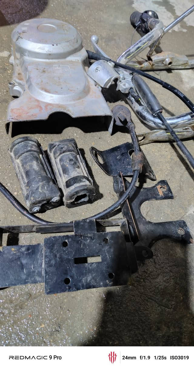 *********** واتساب وكزوز نضيف هم ويل وره هم موجود
