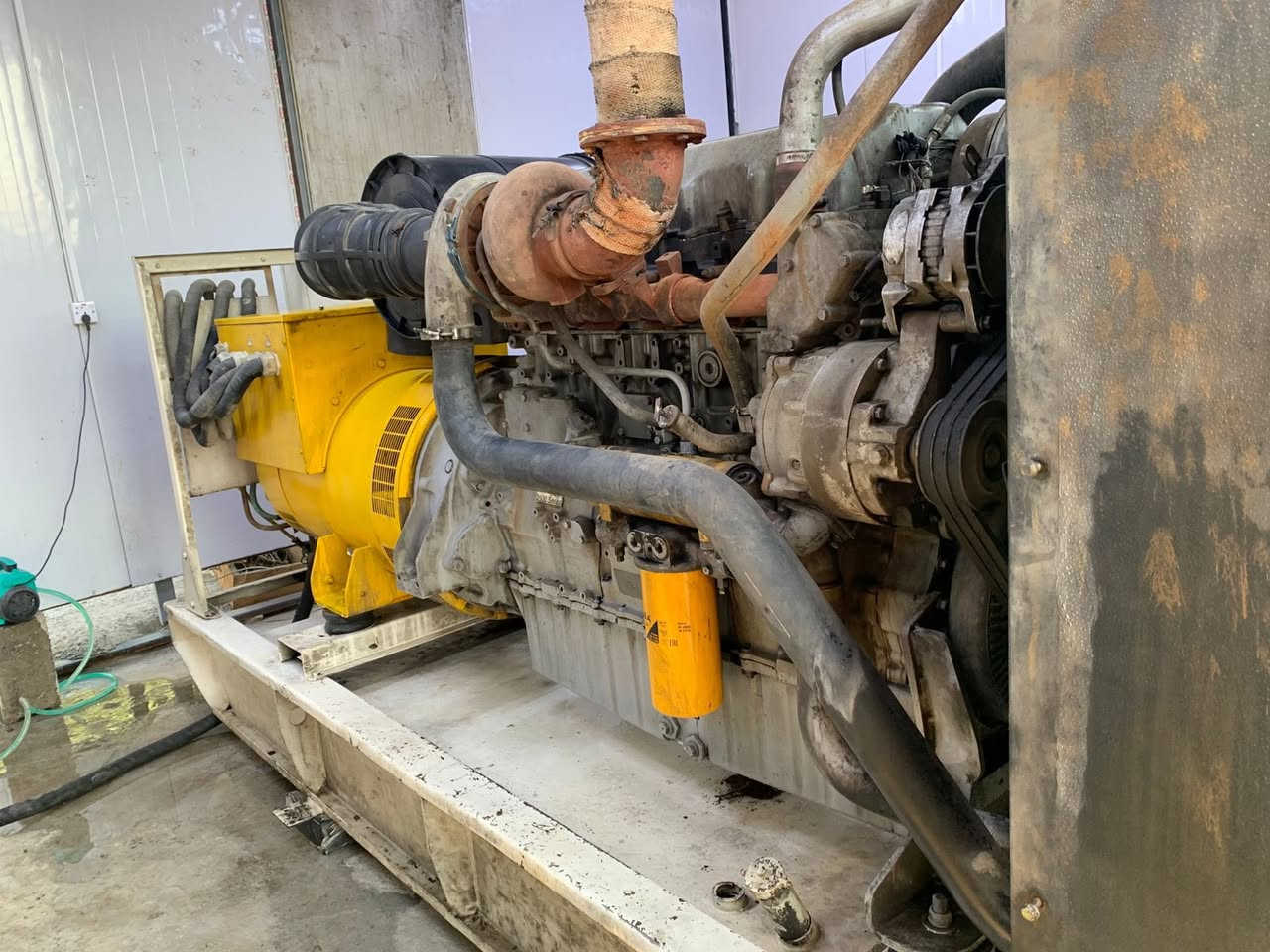 بيركنز 2500 للبيع استندر المولد جاهزه على حمل توليد 550 كيفي مجفتة جديد لا صرف لا بخار مكانهه الغزالية الهياكل رايدهه بدفترين وبيهه مجال ***********
