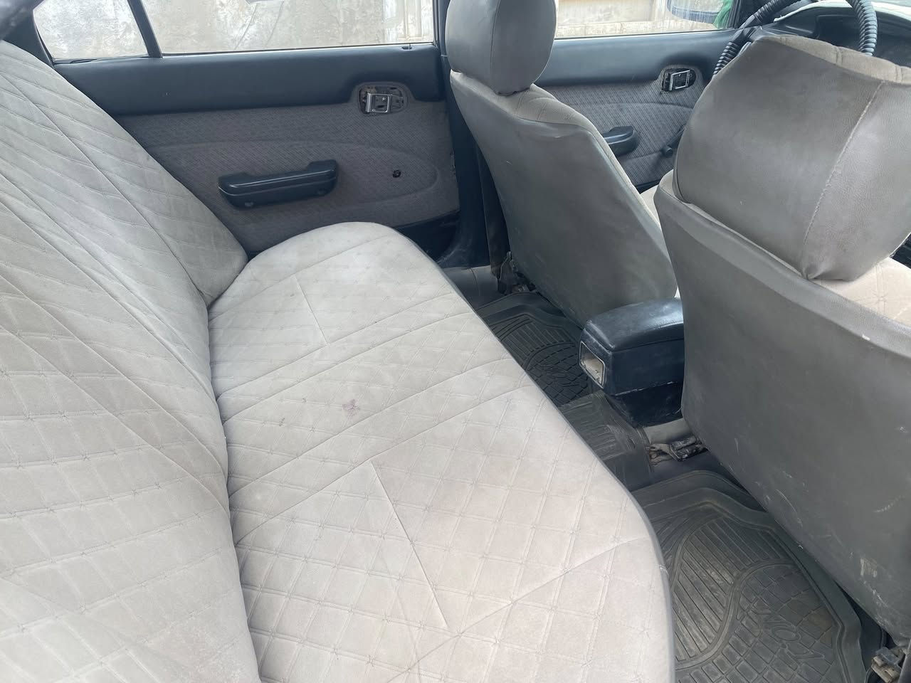 سلام عليكم كورلا للبيع مديل 92مكينه 1600توني شاده كير بيه ضعف كهربائيات كله شغاله سياره خير من الله حلوه مرتبه رقم جديد بسمي مداور ثاني يوم سعر 46وبيه مجال هاتف ***********بيه وتساب
