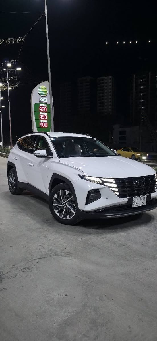 توسان 2023 خليجي كفاله عامه لا رواجز ولا غيرها رقم بغداد
فول قماره حديد
مواصفات 
بصمه ابواب 
شاشه داخلي 
داخل ابيض 
هاند بريك بصمه 
تشغيل عن بعد 
كشنات كهرباء
بردات خلفيه 
حساسات امامي خلفي 
كامره 
ترحيب دخول 
مري شفط 
قطعتين تبريد 
تحكمات مقود 

سياره جديده جداً بمعنى الكلمه ومكفوله من الصبغ والتعديل والتبديل 
كير مكينه بشرط من كلشي 
 سعر 213 بي مجال
مكان بغداد
***********
