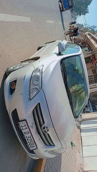 كورولا خليجي موديل 2008 سياره بيه قطعتين صبغ  سياره جاهزه كير ومحرك  و...