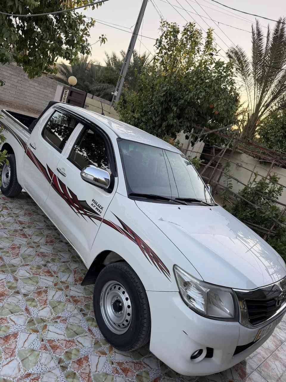 السلام عليكم
للبيع موديل ٣٠١٤ 

شاصي ١٢كير عادي 

مكفوله من صبغ ولبارد 

سياره جديده مبعنى الكلمه 

ماشبه ١٥٠حقيقي

رقم سليمانيه باسمي 

هزه وسنويه جدد 

مكان السياره ديالى بعقوبه 

***********
