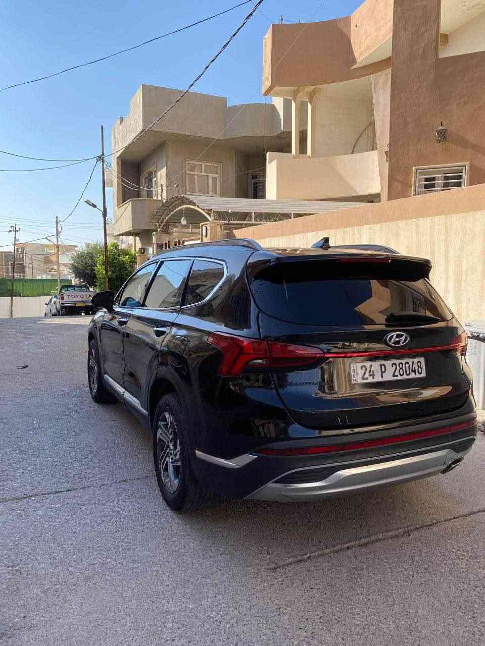 هونداي سنتافي 2023 فول 1/1 
ماشيه 36 ميل 
مواصفات 
كامره 360 درجه
حساسات 360 محيطيه
رادار 
تحديد مسار 
اوتو بيرك
كشن جلد
كشنات تتفئه
كشن السايق و النفر كهرب 
بنورامه 
بصمه 
تشغيل عن بعد 
صندوق كهربائي فتح غلق
3 انضمة قياده 
شحن لاسلكي
شاشه تدعم كار بلي
و بيها مواصفات بعد
مكينه 2500 GDI

السياره بيهم كم قطعه صبغ ابيع صبغ عام 
السعر 135 و بيها مجال

‭***********‬ بي وتساب موصل, نينوى
