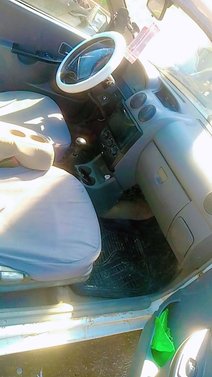 سلام عليكم سايبة موديل 2012 للبيع كير ومحرك مكفولات لا تبخير ولا تنقيص شواصي نضيفة جاملغات بيهة بس چاملغ سيارة خير من الله متحك راسك وراهة سياره مخذه بل قصد فك قصده ياله حول تريد سويلك وكاله عادي سويلك وكاله بين ما فك قصده  سعره 35وبيه مجال جدن بصيد هذه رقمي مكاني بغداد ***********
