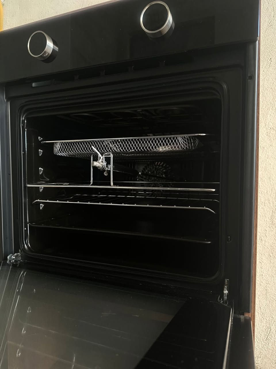 فرن كهربائي من شركة Otec
مستخدم اقل من شهر  مع ميز كامل  للبيع بسعر 325 الف 
تواصل خاص ***********
