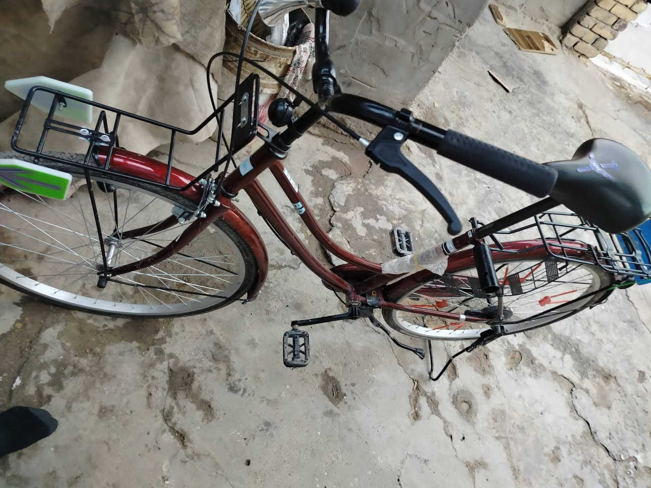 سلام عليكم شباب بيسكل لبيع شراي بخدمته لمكان عماره قضاء لكحلاء رقم ***********
