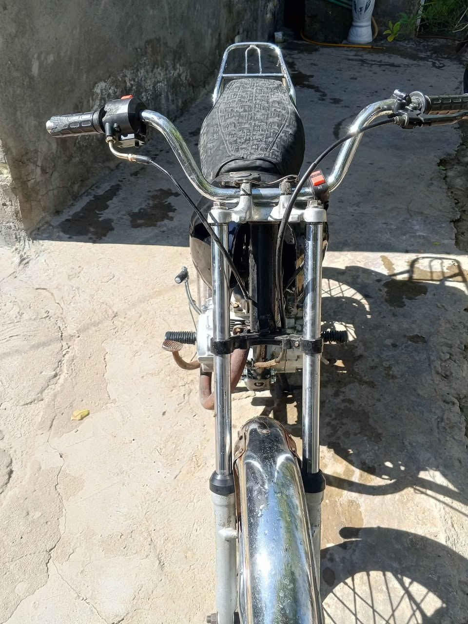 سلام عليكم
للبيع كلك تشتغل هندر واحد مكفولة من سرقة سعر250 غراضهة نصهة جديدة  مكان كربلاء للستفسار ***********
