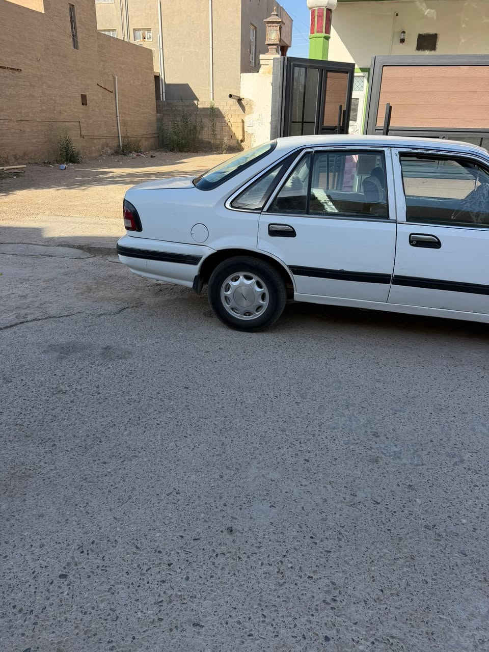 للبيع دايو برنس موديل 94مجدده سنويه 2030كير عادي جاهزه السياره وحلوه السعر 27$وبيه مجال استفسار الاتصال ***********موقع السياره الرمادي الخمسه كيلو
