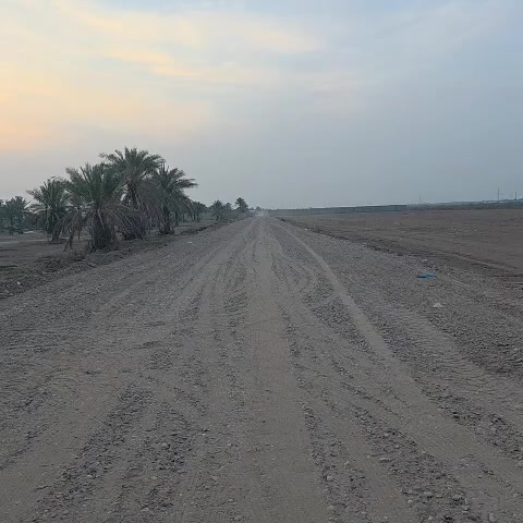 السلام عليكم ورحمة الله وبركاته ياطيبين.. 🌹🙂
فرصة استشماريه وعروض حلوه جدا جدا جدا👌

للبيع مساحات مختلفه دونم  دونمين ثلاثه.. 
وبواجهات مختلفة حسب الدونم،، طابو زراعي سند25 

 توجد واجهه 50في 50,,,,واجهه 30.. 
واجهه 31  ،،. عرض الشارع 10

العنوان بغداد التاجي مدخل زملة حمدي..
 قرب أسواق حيدر..
قرب الشارع العام طريق بغداد موصل،، 
وقريبه من مطعم ابو علي.. 

ملاحظه تبعد عن بغداد الكرخ 15 دقيقة
وعن الرصافه 20 دقيقه مكان جدا راقي..

للاستفسار الاتصال على الارقام الاتيه📞📞:
 واتساب.. 
كورك: ***********
اسيا: ***********

مكتب ديرتنا للعقار 🏢
واهلا وسهلا بالجميع 🌺

اخوكم أحمد أبو مصطفى🤝
