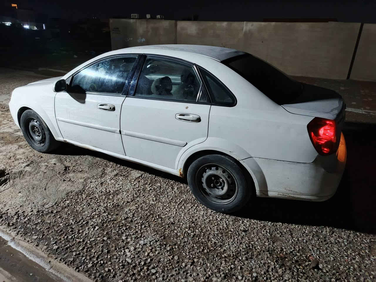 اوبترا مزاد بغداد للبيع موديل 2009 كير اوتوماتيك بدون ضرر بس بيها جاملغ واحد صبغ كير ومحرك بالشرط صدر جديد سعر 51 ورقة هذا رقمي *********** مكان سيارة كركوك مو رقم مزاد بها كتاب كامل للترقيم
