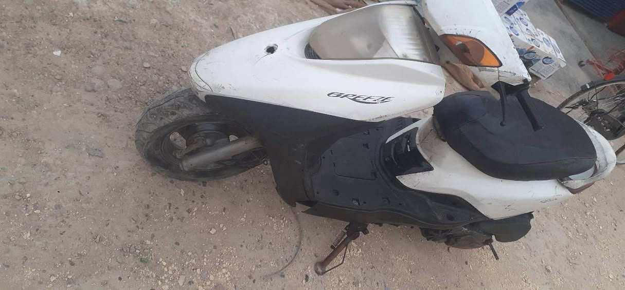 سلام وعليكم دراجه بريز سلف هندر كهرباته كله شغاله مكينه ناعمه شلع معدل دراجه كله بلاديه أوراقه كامله مكاني غزاليه سعر ٣٠٠ قفل شراي يخابره  ***********
