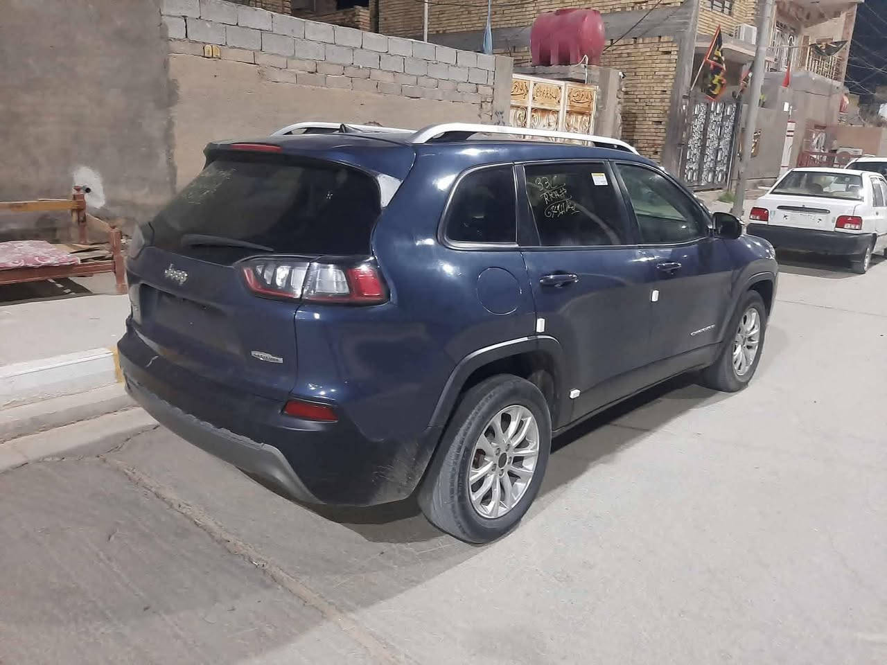 جيب بزون ٢٠ بدون رقم تترقم باي محافظة الرقم عاليشتري كارتون ماشيه ٣٠ الف جاهزه من كلشي مكانها ناصريه سعر 88 مناسبه مال جناي  امراوس حسب القناعه
    جاملغ وبنيد بيه ***********
