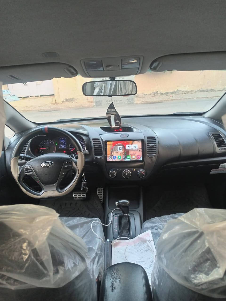 سيراتو مديل ١٣ شكل ١٤

بيه قطعه ونص صبغ فقط بدون داخل

كير محرك تبريد
وكاله مداور
مكان نجف
سعر ١١٠
***********
