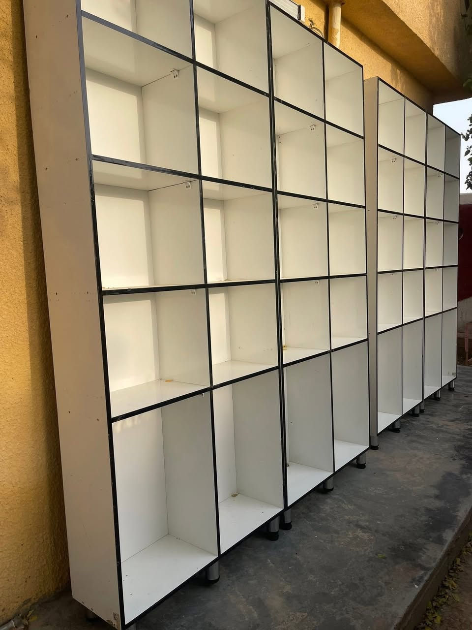 🟢 أريدو
للرفوف والديكورات الحديثة
للصيدليات • المحلات • الكوزمتك

تصاميم عصرية
جودة عالية – أسعار منافسة
للتواصل عبر الارقام
***********
***********
