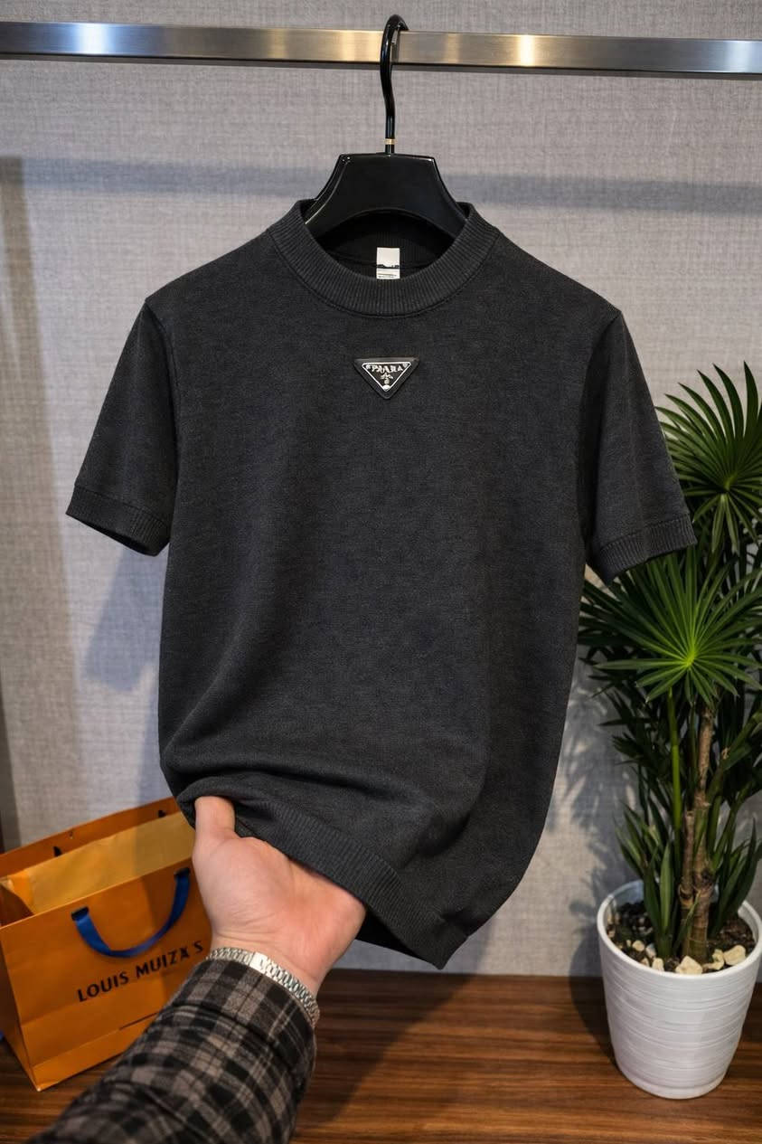 شلونهم الشباب 🔥🔥😎

عالم التريكو  شباب جاي نفتحلكم موديلات تريكو  نااااار😍

خامه كلش مريحه و القالب مالته فت على الجسم 
موجود قياسات كاملة 

شرفونا للمحل 🫡 موجودين من ٨ الصبح لل٨بليل

📌📌 العنوان ديوانية شارع الدغارة قرب حلويات المصطفى ازياء مودرن للملابس الرجالية ***********
