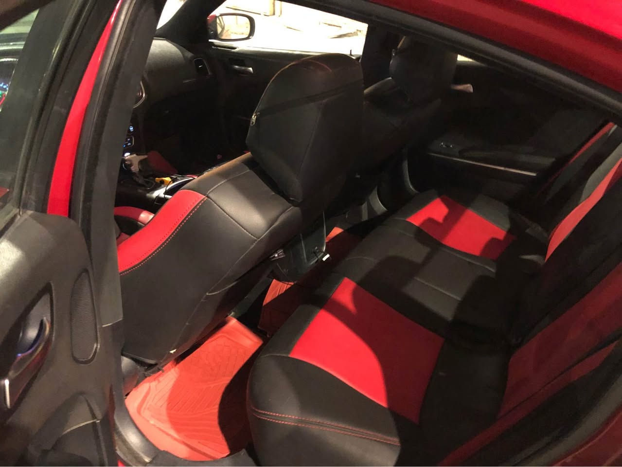 سلام عليكم /
كندي كفاله عامه فول موصفات جارجر للبيعه ٢٠١٧ / حمره رقم اربيل / هنا ضربته الداير الوره بي شبر صبخ بارد بل باب الوره السعر 220$ بيه مجال قليل 
*********** البصرة, العراق
