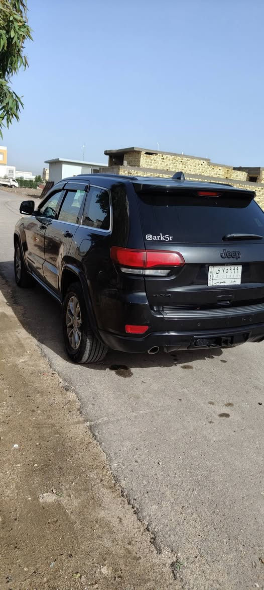 السلام عليكم 
جيب شيروكي وارد امريكي مديل 2015 محرك 6 سلندر حجمه 3600 السياره نضيفه وكلش حلوه احله من الصوره بعد بيه طخات خفيفه حداديه ومحرك وتبريد خير من الله السياره مفوله فول مواصفات السعر 200 وبيه مجال للطيبين عنوان السياره البصره قبله حي بغداد للستفسار اكثر اتصل 
***********
***********
ملاحضه اني مكلف بلنشر رجاً لا تراسلني
