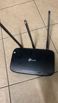 راوتر • مستعمل • ١٠٠/١٠٠