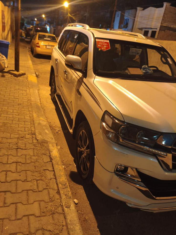 السلام عليكم 
 شركه (ساز) Landgruiser
موديل 2020مكفوله كفاله عامه 
ماشيه 46الف حقيقي
8سلندر 
كير محرك تبريد تدفئة وضع شركه السياره فول واحد على واحد 
بصمه 5 شاشات 3
3قطع تبريد 
رقم أربيل باسمي إنكليزي ثاني يوم مداور 
السعر 6 شدات و10 وبيها مجال 
علما السياره استخدام شخصي 
للاستفسار ***********
