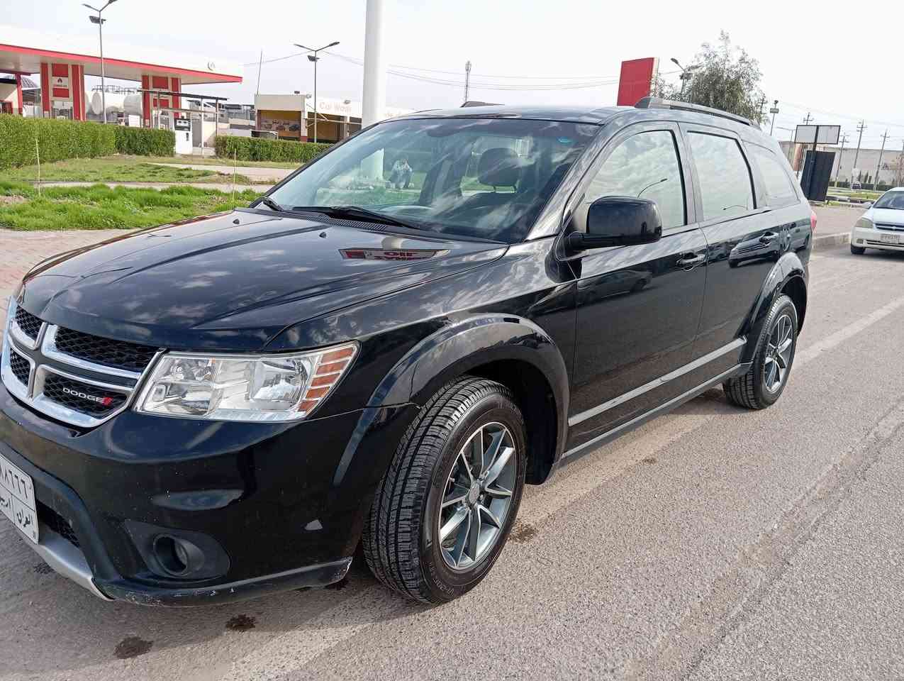 دوج جورنی سیارة جدیدة ماشیة 51ml  ، مودیل2018، محرک 6 سلندر، 7 راکب، تبرید مركزی، بصمة، ضربة  شبر بارد جملخ امامی فقط ، موبایل *********** اربیل سعر 143
