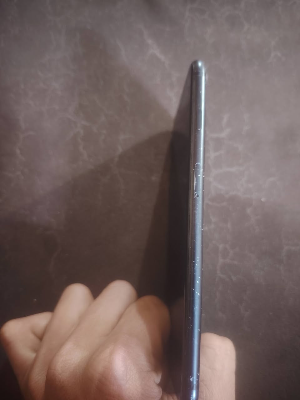 السلام عليكم سفن بلاص للبيع مستبدل بطارية لسعر قيم بل يرضي الله مع شاحنة فقط متوفر توصيل داخل بغ فقط ***********
