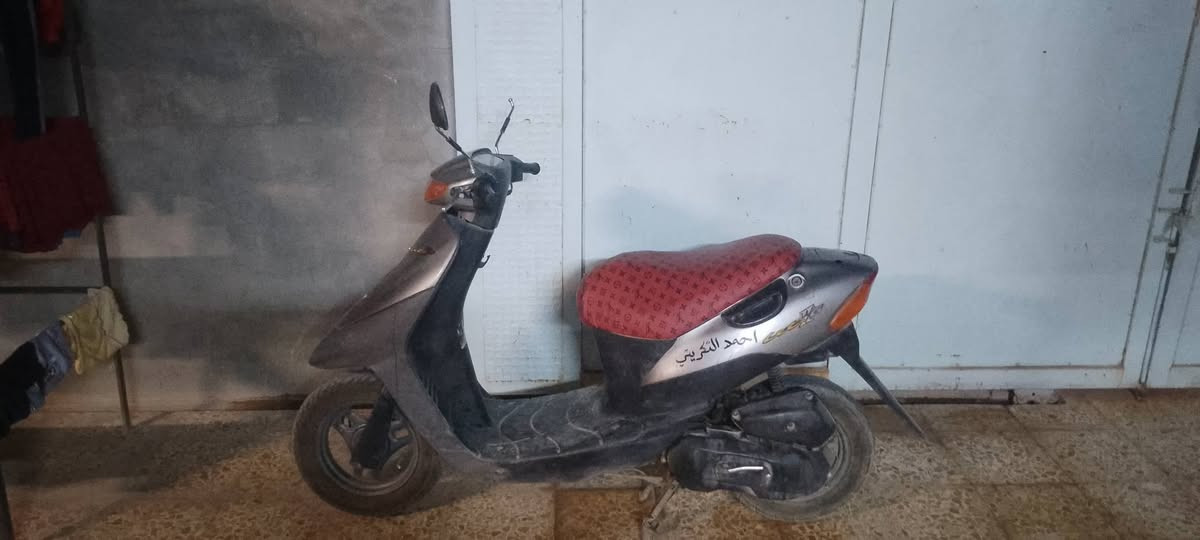 سلام عليكم 
سازوكي للبيع 
نضيفة فول 
بس عايزة باتري وسلف 
هندر واحد يشتغل 
السعر: 200 الف


**إذا كنت صاحب هذا الإعلان وتريد حذفه لأي سبب، رجاءا أرسل رسالة إلى الدعم الفني**