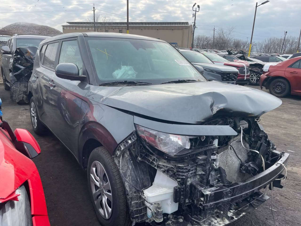 كيا صول 2024 فئة lx حادث بسيط مدة الوصول 45 يوم توصل لبغداد السعر 70 قفل النقل والگمرگ على المشتري وترهم تدخل شهداء للاتصال *********** حلة, بابل
