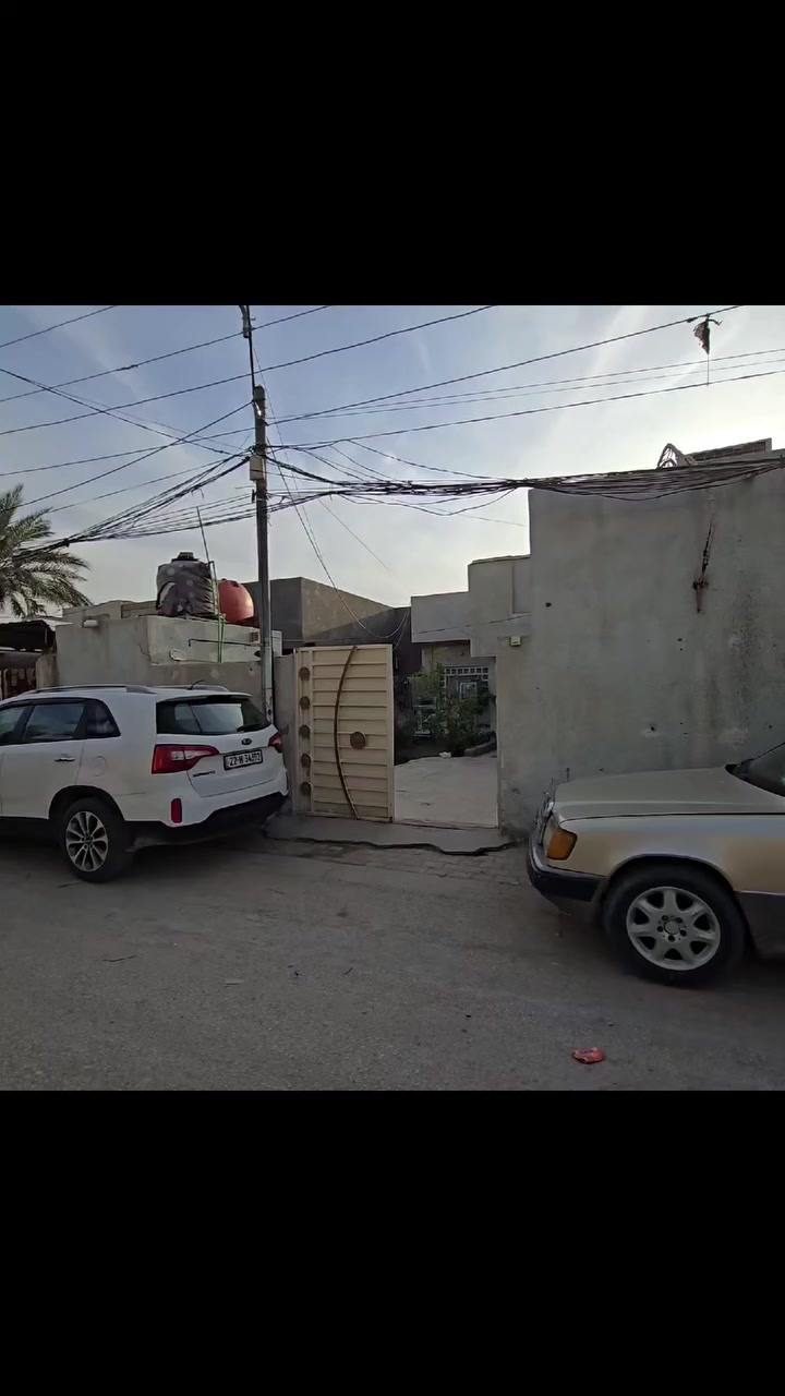 اللهم صل على محمدوال بيت محمد
عروض مكتب جوهرة الفرات🏠🏜️ 👉
👇
يتوفر بيت 🏠المساحه352متر.الواجه16×22 (منطقة حي العامل جهة اليرموك قريب مدرسة الصفوه وكربلاء)) البناءابوك طابق ونص مع مشتمل  كونكريت  ♦️💎مدخل البيت+كراج سياره + حديقه استقبال خارجي معزول +مطبخ +صاله+2غرف نوم  صحيات داخليه+صحيات خارجيه +منور خلفي

♦️💎المشتمل/ استقبال+ مطبخ+ صاله+ غرفتين نوم
♦️💎ملاحظه البيت يباع بدون المشتمل يرهم

♦️💎يصلح للسكن 

♦️💎العنوان🏠كربلاءالمقدسه((منطقة حي العامل جهة اليرموك قريب ع مدرسة الصفوه وكربلاء )) 

                ((طابو ملك صرف ))

العنوان كربلاء المقدسه من يريد الاستفسار الارقام متوفره شرح مفصل 

من يريد ان نعرضه له بيته اوقطعته👉🌹 فليتواصل معنا 👇💎💎👇

مكتب💎جوهرة الفرات💎 قنطرة السلام سايدالمشايه الخدمي الدخول

***********ميثم واتساب
***********ميثم
