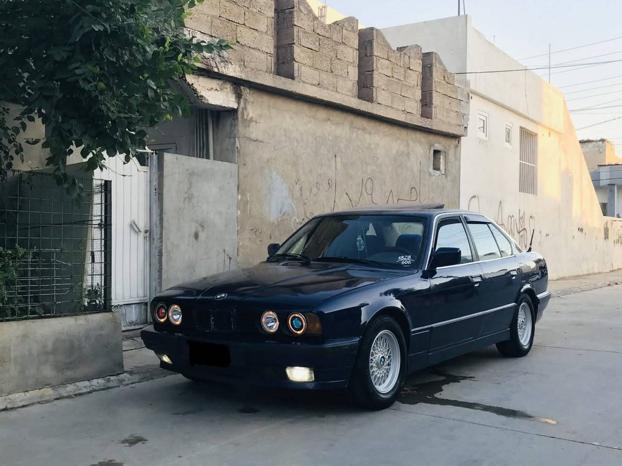 ئـاڕم پلاستیڪ 
بـیئێـم 520i گێڕ عادی دیجیتاڵ 
مـۆدێل 1993 
گێڕ و مەکینەی بـەشەرت 
کارەبای کامل مەزبووت 
موس و بڕاوە بـەشەرت 
سڵاید مەزبووت 
تەبریت گەرم مەزبووت 
لایت ئەڵقەو عەدەسەی زۆر جوان
چوار ویل و تایەی موشەبەک لۆک بەستراوە
دوو جام کارەبا 
شەش کەلە  
ناو بەرگە دەرگاو شتی زۆر جوانە 
 سەیارەڪە بێ مەسرەف و جایز ماڵـی دۆست
ڕەحمەتت لێبێ بیخوێنۆ ئەوجا چات بکە 
 شـوێن شارەزوور 
سعـر 29 و مـەجال


**إذا كنت صاحب هذا الإعلان وتريد حذفه لأي سبب، رجاءا أرسل رسالة إلى الدعم الفني**
