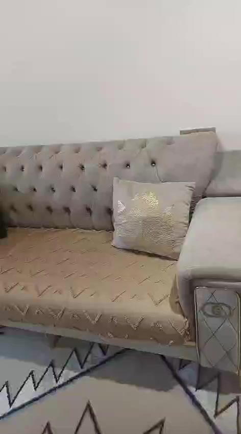 السلام عليكم عندي هذا ديوان هو كوشات مفروش مال تخم وطبلات كلهن ٥٥٠ بيه مجال شري يجي خاص


**إذا كنت صاحب هذا الإعلان وتريد حذفه لأي سبب، رجاءا أرسل رسالة إلى الدعم الفني**