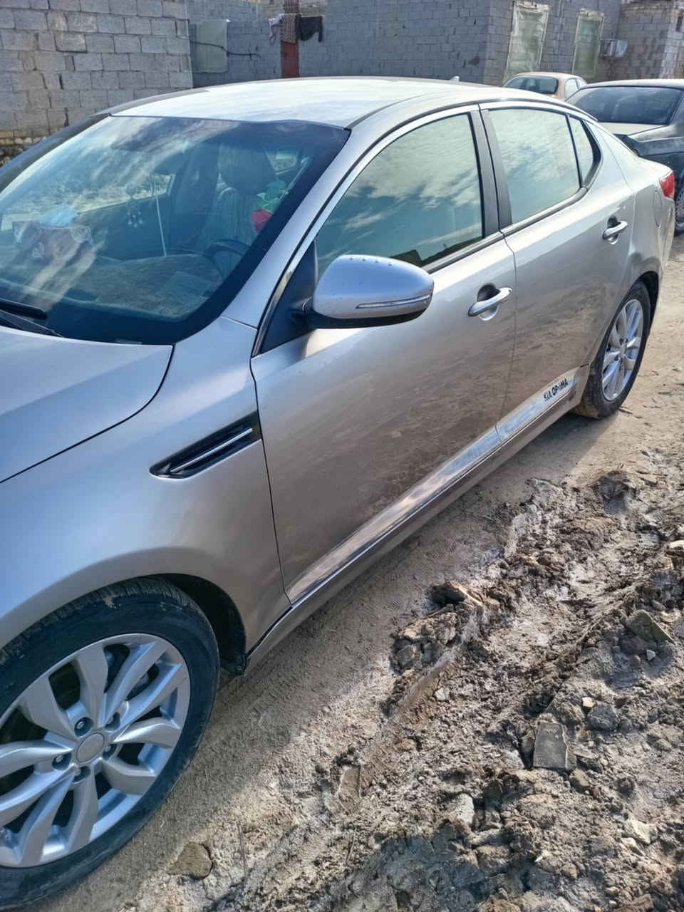 السلام عليكم اوبتيما مديل ١٥ أمريكي رقم الماني ذيقار سنويه لل 27 حادثها تبديل ٤ قطع اصلي بدون صبغ مكينه وكير كفاله مداور ثاني يوم بسمنا  سعر ١٠٧ بيها مجال الاستفسار *********** او *********** مكان السياره مدينه السماوة المركز
