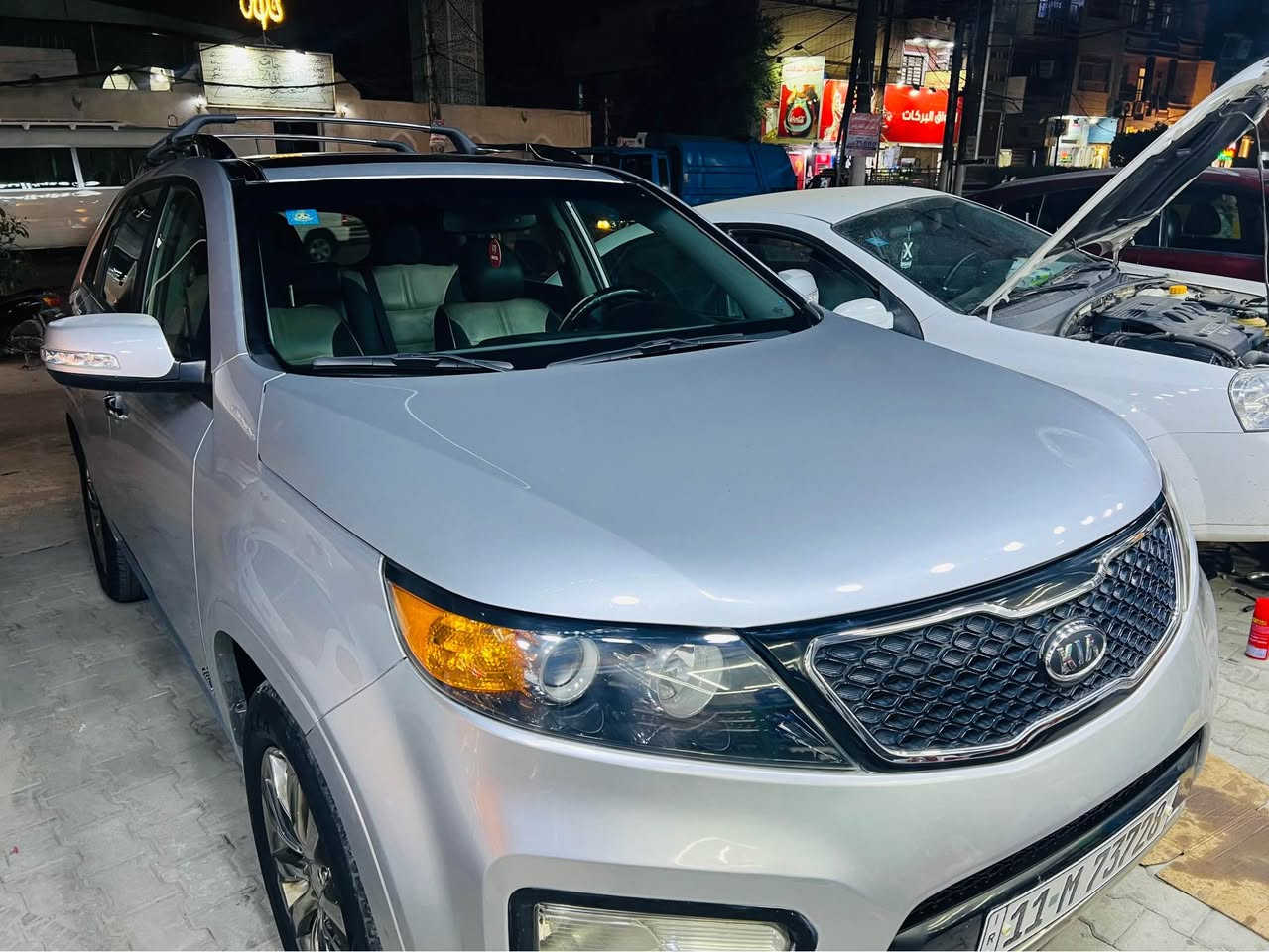 السلام عليكم 
سورنتوا 2012 
ماشيه 69 حقيقي
Sxفول الفول 
محرك 6 سلندر  دوش 
شاشه 
7 راكب 
بنوراما 
كامره 
تحكم استيرن 
جلد 
ويل كروم 
3 قطع تبريد 
كشافات ميموري 
تدفئه و تبريد ب الكراسي 
السياره جاهزه بدون اي نواقص 
حادثها بس جاملغ امامي بدون دواخل 
السياره صارلها عندي 7 سنوات ع ايد وحده جاهزه من كل شي 
السعر 153 
للاستفسار ***********
0️⃣7️⃣7️⃣0️⃣0️⃣2️⃣2️⃣2️⃣0️⃣2️⃣6️⃣
بغداد العطيفيه بغداد, العراق
