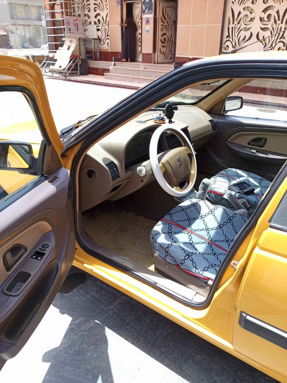 سلام عليكم  بيجو 405 غاز بانزين موديل 2016 لبيع سياره حلوه ونضيفه كفاله عامه فقط بيه لبنيد فقط ما موضح بل صوره  وبيها تلكيطات هم موضحات وسعرها 42 وبيها مجال وبل عافيه على  الياخذها ومكانها الدوانيه واي ستفسار تفضل خاص


**إذا كنت صاحب هذا الإعلان وتريد حذفه لأي سبب، رجاءا أرسل رسالة إلى الدعم الفني**
