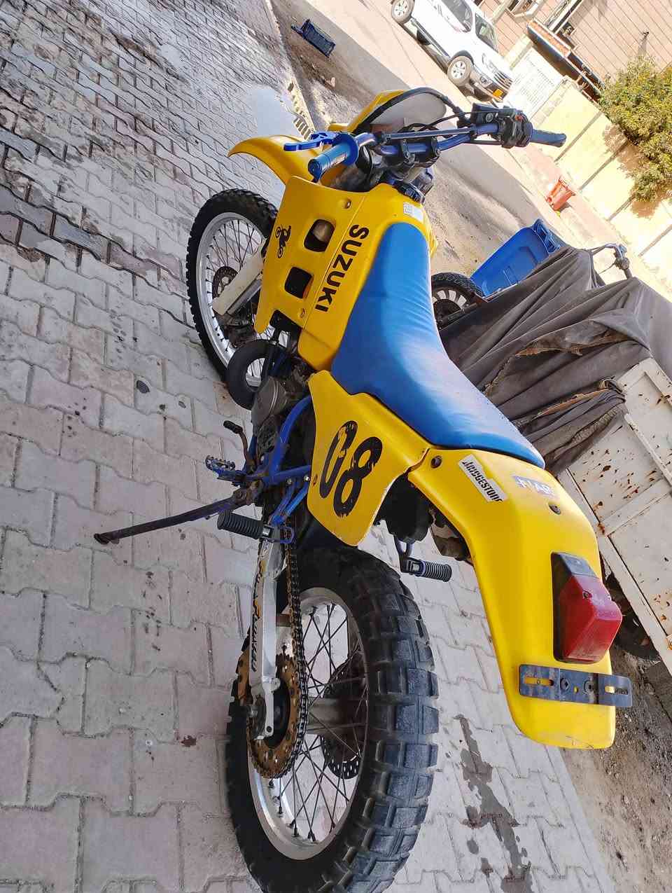 السلام عليكم قفاز ساسوكي بخاري حجم المكينة 200 الدراجه جديده ياباني مامتعوبه الله شاهد وراقه كلها كامله واسط العزيزية *********** مكلف بل أنشر اخي العزيز
