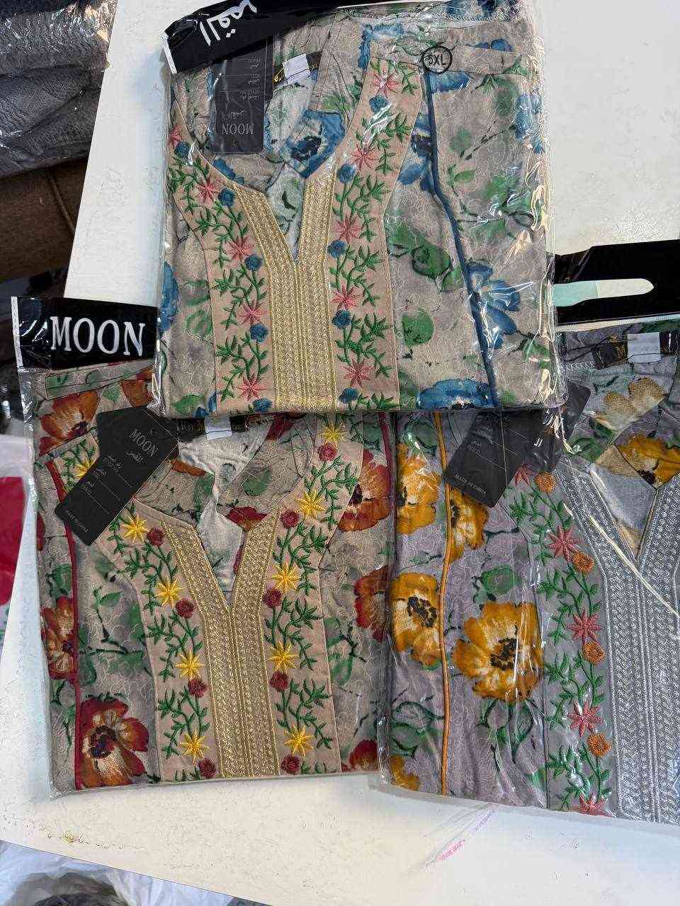 دشداشة
قياسات عادية وقياسات خاصة
📏 القياسات موضّحة داخل الصور
قالب مريح وخياطة مرتبة
مناسبة لكل الأذواق 🌸
🔸 القماش: كشمير ايطالي 
🔸 الماركة: ممتازة
💰 السعر: 20 الخاص 
🚚 التوصيل: 3

🆓 عرض: قطعتين توصيل مجاني
كمية محدودة 🔥
سارعي بالحجز قبل النفاد 💃


**إذا كنت صاحب هذا الإعلان وتريد حذفه لأي سبب، رجاءا أرسل رسالة إلى الدعم الفني**